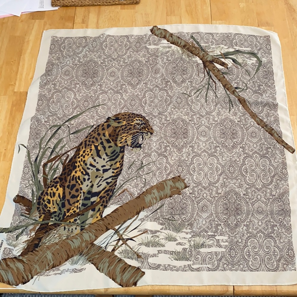 Codello Silk Vintage Leopard Scarf